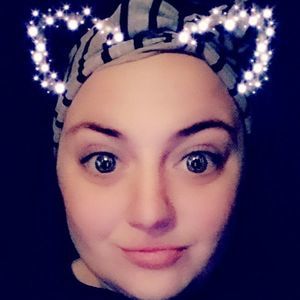 Meet your Posher, Torri